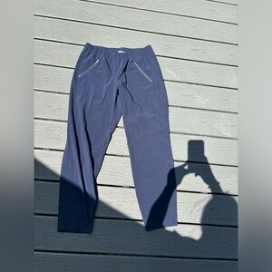 ATHLETA navy capris - size 10
